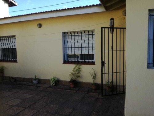 Imagen 12 de 14 de Linda Casa En Zona Residencial