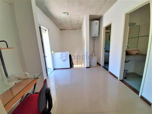 Punta Del Este, Zona Rincon Del Indio- Ref: 997