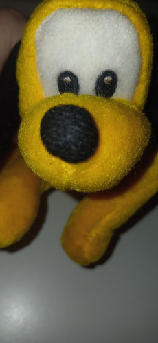 Muñeco Peluche Pluto Mini. 20x10 Cms. Suavecito Amarillo