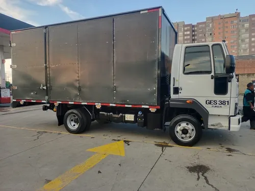 Camion Ford Cargo 816 Todo Original. Furgon Multipuertas