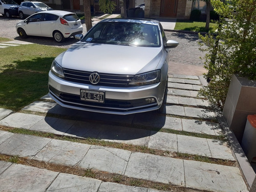 Imagen 6 de 6 de Volkswagen Vento 2.5 Luxury 170cv Tiptronic 2016