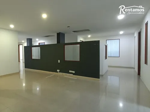 Oficina En Arriendo En Laureles. Cod A775598