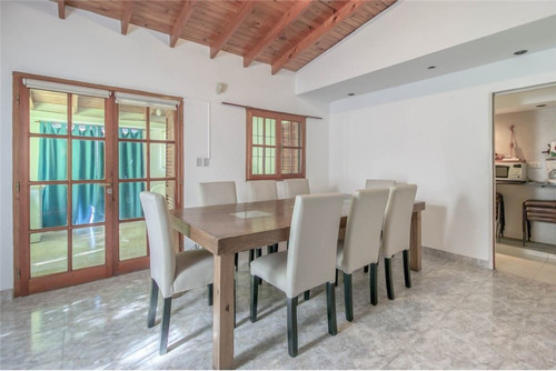 Imagen 16 de 30 de Casa 2 Dormitorios En Venta Entre Caminos Gonnet