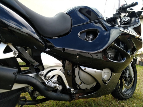 Imagem 4 de 9 de Suzuki Gsx 750 F