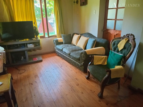 Casa En Venta De 5 Dorm. En Marchigüe
