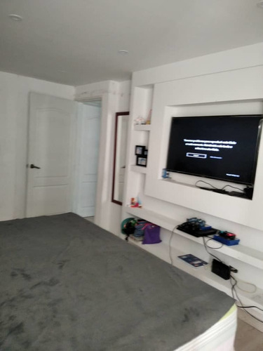 Imagen 9 de 12 de Vendo Apartamento En Colinas De Santa Monica / 0414-3907836