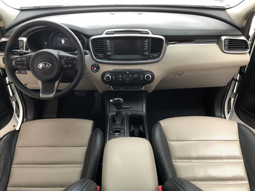 Imagem 8 de 14 de Kia Motors Sorento 2016 Gasolina