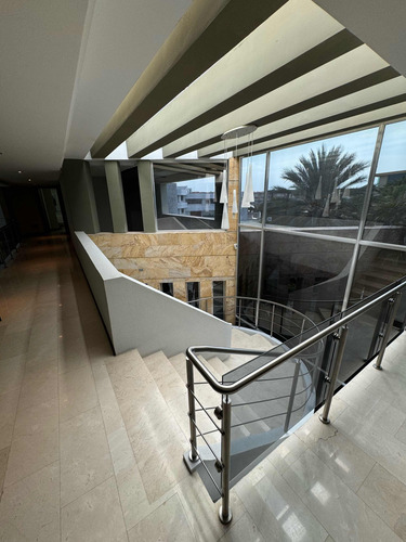 Se Ofrecen Alquiler Espectacular Casa En Las Villas