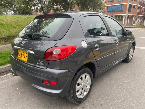 Peugeot 207 At 1600