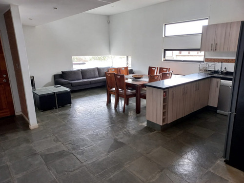 Exclusiva Casa Moderna En Mirasol, Confort Y Ubicación Ideal