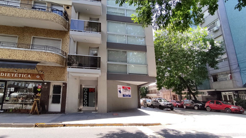Venta Local Comercial Almagro Al Frente En Esquina