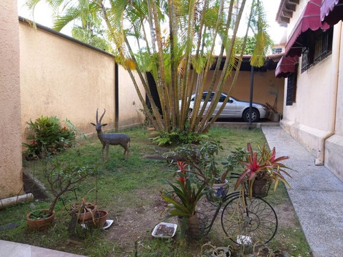 Casa ( 2 Niveles ) Venta Lomas De La Lagunita Mls - 24-24821