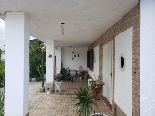 Casa Com 4 Dormitórios À Venda, 148 M² Por R$ 660 - Porto Novo - Caraguatatuba/sp - Ca0337