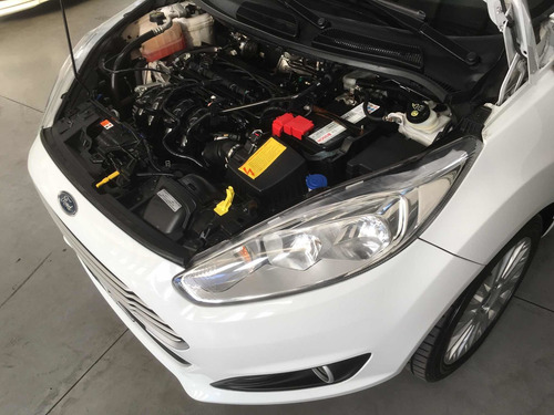 Ford Fiesta Kinetic Design 1.6 Se Plus 2015