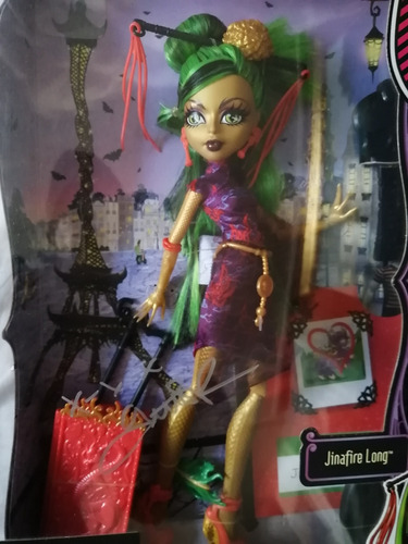 Monster High / Jinafire Long Firmada Por Garret Sander 