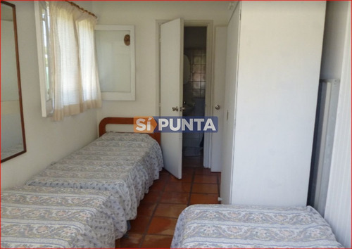 Imagen 7 de 10 de Casa En Venta - El Tesoro