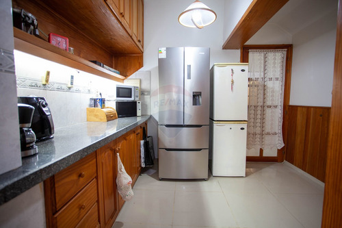 Imagen 18 de 30 de Casa 4 Dorm. Venta Malvin Barbacoa Cerrada Fondo