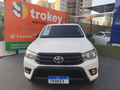 Imagem 2 de 11 de Toyota Hilux Challenge 2.8 Automática 2018