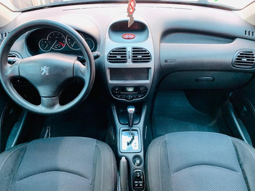Imagem 7 de 15 de Peugeot 206 1.6 Feline 16v Flex 4p Automático