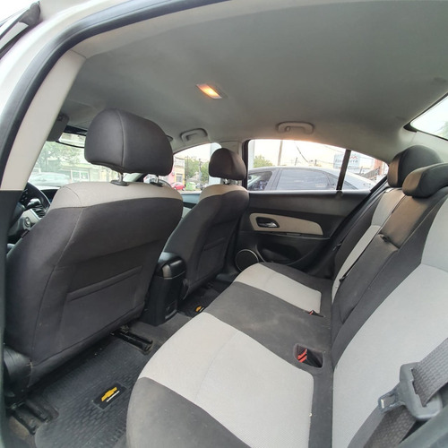 Imagen 6 de 11 de Chevrolet Cruze 1.8 Lt Año 2012 Baudena
