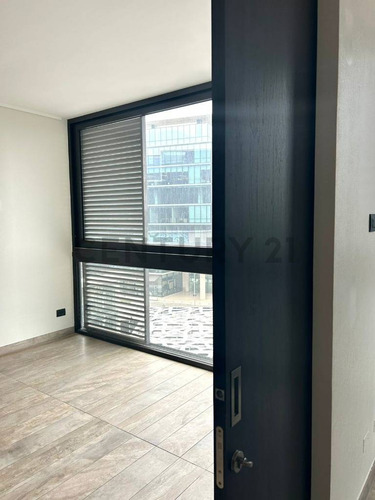 Comodo Departamento En Arriendo En Av. La Dehesa