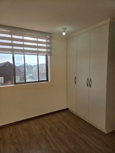Departamento En Arriendo, Edificio Bicentenario, Las Rastras