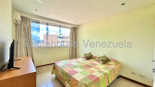 Apartamento En Alquiler En Lomas Del Sol 25-16434 Yf