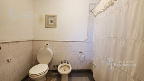 Hermosa Casa Con Amplio Lote En Maschwitz