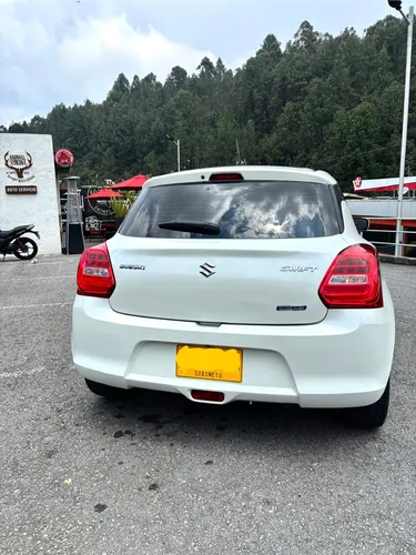 Suzuki Swift Híbrido 2022