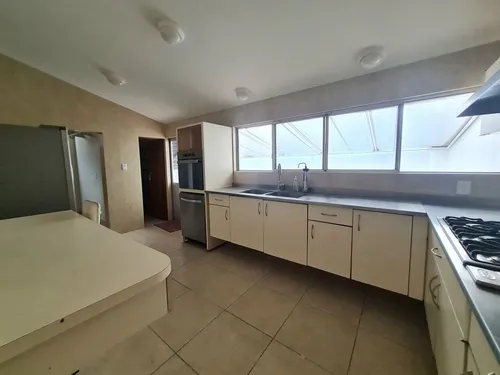 Bosques De Las Lomas. Casa En Renta De Un Solo Nivel