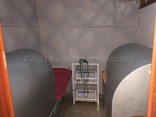 Imagen 23 de 30 de Local Comercial En Alquiler En Barquisimeto Para Iniciarte En El Mundo De La Estética, Incluye Mobiliario. Selena Pacheco Tlf. 04245197639. Cód. 21-27917 . Lara, Venezuela