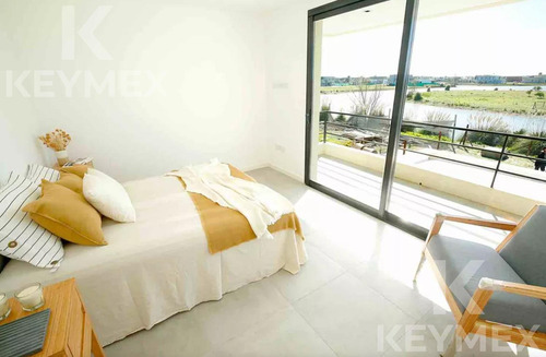Casa En Venta Barrio Magallanes Frente Al Lago