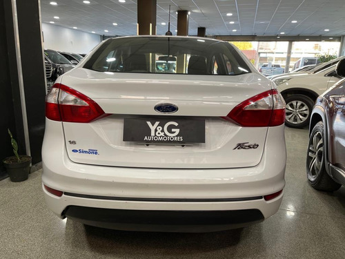 Imagen 7 de 11 de Ford Fiesta 1.6l S Plus