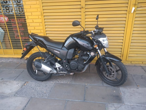 Moto Yamaha Fz
