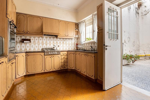 Venta Casa 3 Dormitorios Estilo Francés Con Patio Terraza Y Garage Almagro