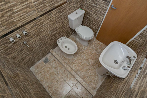 Departamento En Venta 2 Amb Hurlingham 3piso