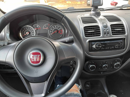 Imagem 8 de 10 de Fiat Grand Siena 1.4 Mpi Attractive 8v Flex 4p Manual