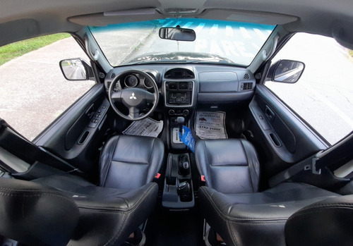 Imagem 5 de 15 de Mmc Pajero Tr 4 Gls 4x4 Automatica 2012 Perfeito Estado