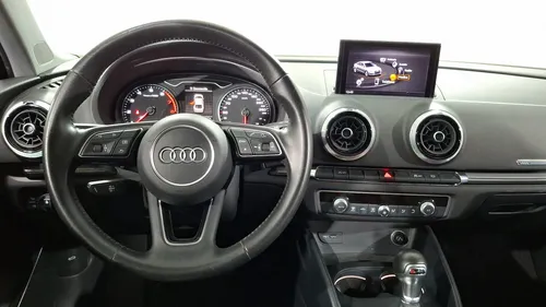 Audi A3 2.0 40 SELECT DCT