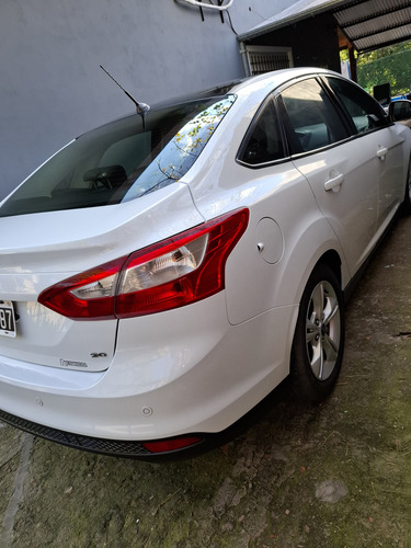 Ford Focus III 2.0 Sedan Se Plus Mt