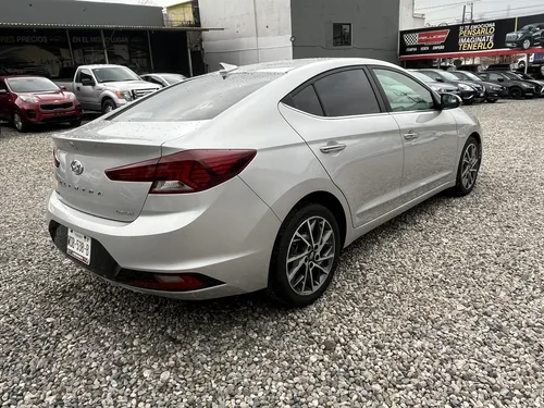 Hyundai Elantra 2.0 Limited Tech Navi At