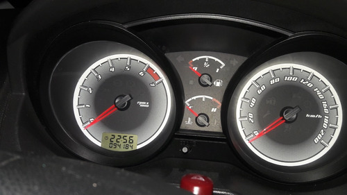 Imagem 1 de 2 de Fiesta 1.6. 8v. Zetec Rocam 10/11