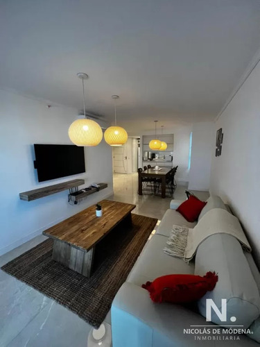 En El Edificio Miami Boulevard Ii, Increible Oportunidad Comodo De Departamento