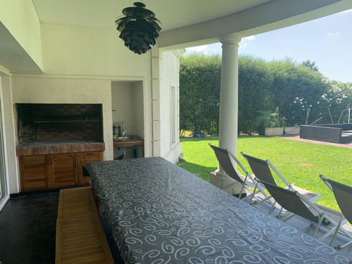 Casa En Venta En Buenos Aires Golf