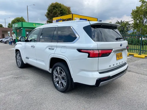 Toyota Sequoia 3.4 V6 Capstone