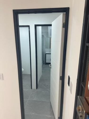 Imagen 10 de 16 de Oficina De Lujo A Estrenar En Amaneceres Office!!! Con 2 Cocheras!!!