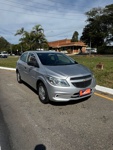 Chevrolet Onix 1.0 MPFI LS 8V FLEX 4P MANUAL