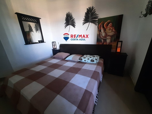 Se Vende Apartamento Vista Al Mar En Tucacas, Edificio Puerto Varadero.