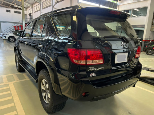 Imagen 15 de 18 de Toyota Fortuner