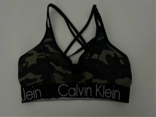 Top Calvin Klein T. S